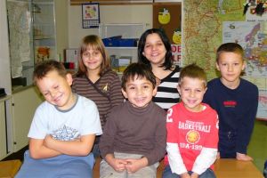 Schüler des Roman-Unterrichts an der VS Unterwart, Burgenland