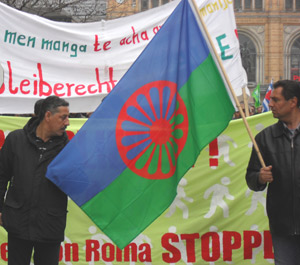 Roma-Bleiberechtsdemo in Hannover, 2010 (Foto: www.amarodrom.de)
