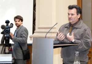 Emmerich Gärtner-Horvath 2010 im Parlament in Wien (Foto: Pressedienst desParlaments)