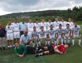 Fußball-EM in der Lausitz: ungarische Roma-Auswahl 2012 (Foto: europeada.eu)