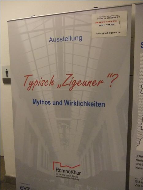 Ausstellung (Foto: Antizig.blogsport.de, Bild von der vorigen Station der Ausstellung in Stuttgart)