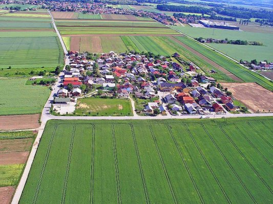 Sloweniens berühmte Romagemeinde Pušča (Foto Wikimedia)