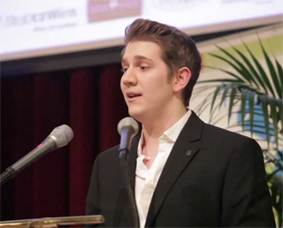 Sieger beim Redewettbewerb: Samuel Mago