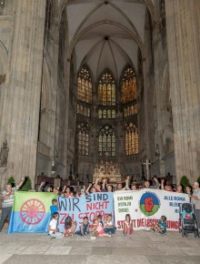 Roma im Dom in Regensburg (Foto: Romano Jekipe Ano Hamburg - Vereinigte Roma Hamburg)