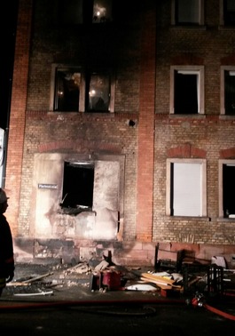 Brandanschlag auf Roma-Familien in Frankfurt/M.? (Foto: Feuerwehr Frankfurt)