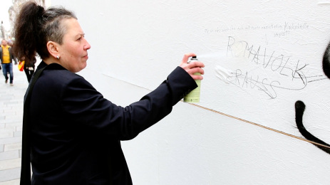 Marika Schmiedt: Warum die Wunde offen bleibt