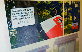 Screenshot der Website, auf der die Täter Fotos hochgeladen hatten, um mit der Schändung der Gedenkstätte zu prahlen (Foto: Romez.cz)