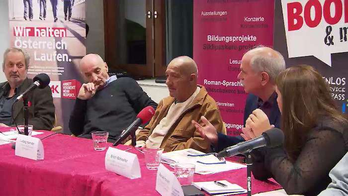 Podiumsdiskussion in Oberwart: (v.l.) Peter Sitar, Walter Reiss, Ludwig Horvath, Erich Schneller, Manuela Horvath (Foto: volksgruppen.orf.at)